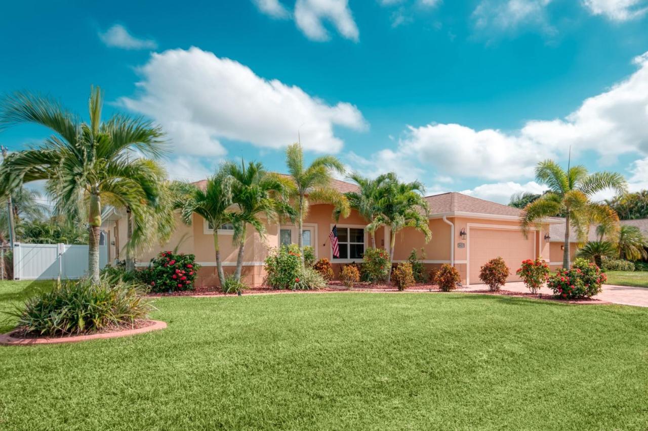 Villa Holiday Sunrise Cape Coral Buitenkant foto